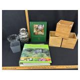Gardening books & decor