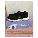 Used ladies Skechers running shoes size 10