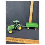 John Deere 3140 metal die cast tractor with wagon