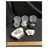 Lot of assorted trinket boxes