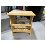 Side table with magazine rack