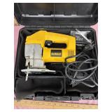 Electric DeWalt jig saw