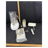 Kitchen lot- coffee grinder/ food processor & mix