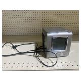 Centroid CD player/ AM/FM  clock radio