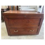 Wood cedar chest with drawer