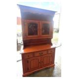 Vilas 2 pc buffet and hutch