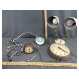 Assorted desk lamps and clocks