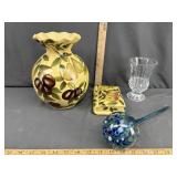 Vases and decor