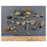 Costume jewellery - rings
