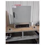 LAB OVEN, QUALITY LAB, MDL 30, W/ BENCH