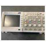 Oscilloscope and Amplifier/Current Probe