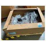 Pallet w/ Metal Brackets