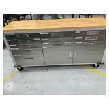 Rolling cabinet