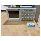 Tektronix TDS 2024C 4-CH Oscilloscope 200 MHz 2 GS