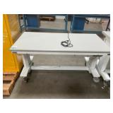 Electronic Height Adjustable Desk/Table