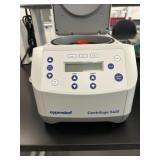 Centrifuge 5425 with Rotor FA-24x2