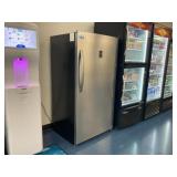 Insignia NS-UZ17SSO Upright Freezer