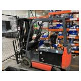 Toyota 8FBCU30 Electric Forklift