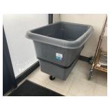 Rubbermaid 4708 Utility Truck