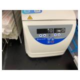 Fisher Scientific Accuspin Micro 17 Centrifuge