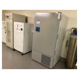 Thermo Scientific TDE60086FA -80 Freezer