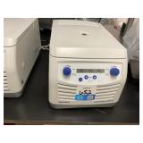 Eppendorf 5418R Refrigerated Centrifuge with Rotar