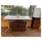 5ï¿½ Table , 1-6 drawer pull out drawers, 1-4 drawer