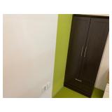 Manual Sit/Stand Desk, Office Chair, 36ï¿½ round tab