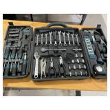 Tool set with Dremel 4300 (tool set door broken)