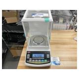 Torbal AGZN220 Analytical Balance