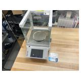 Mettler Toledo ME403T/00 Precision Balance