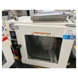 Across Accutemp-09 Vacuum Oven