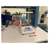 Ohaus AX423/E Precision Balance