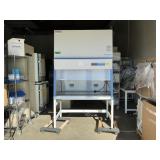 Thermo Scientific 1300 Series A2 Biological Safety