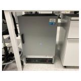 QL 40GCE-LT Digital Gravity Convection Oven