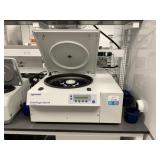 Eppendorf 5810 R Refrigerated Centrifuge