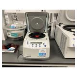 Eppendorf 5424 R Refrigerated Centrifuge