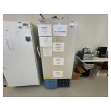 Thermo Scientific 704 Upright Low-Temperature Free