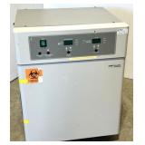 VWR 2310 WATER JACKETED CO2 INCUBATOR (1pcs total