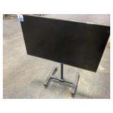 Samsung QN43Q601A 43ï¿½ Flat Panel Monitor on Stand