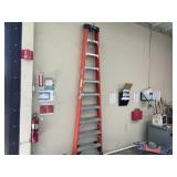Werner 10ï¿½ Fiberglass ladder *Late Pick Up*