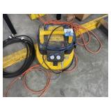 DEWALT DWFP55126 6 Gallon Air Compressor