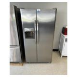 Frigidaire FFSS2615TS0 Refrigerator