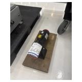 Pneumatic Crimp Tool with Mounting Stand