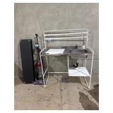 Stainless Steel Sink With Vacuum and Plastic Bins