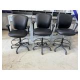Uline Metal Shop Desk w/ Tall Vinyl Chair