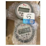 Dwyer DH3-006 Pressure Controllers