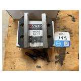 5th Axis VAJ52 Self-Centering Vise
