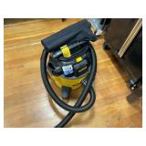 DeWalt 6 Gal Wet/Dry Vac