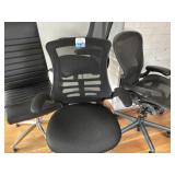 ASSORTED OFFICE CHAIRS, INCLUDING (2) HERMAN MILLE